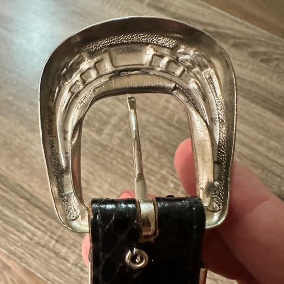 Vintage black leather belt - Picture 4 of 11